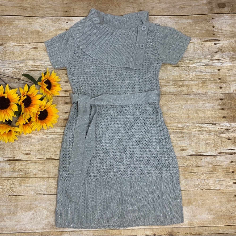 Girls sweater dress / tunic is NWT.  Size Medium
